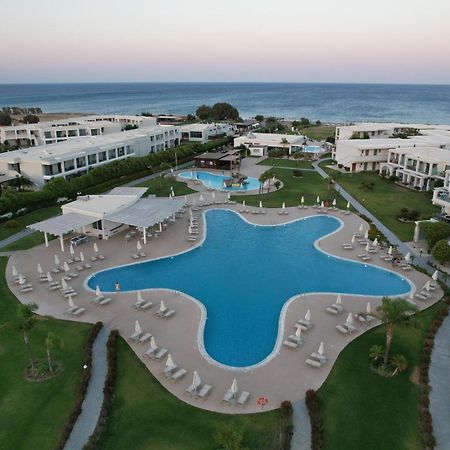 Asterias Beach Resort 아판토우 외부 사진