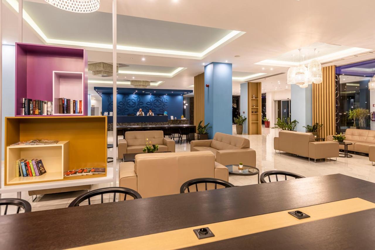 Asterias Beach Resort 아판토우 외부 사진