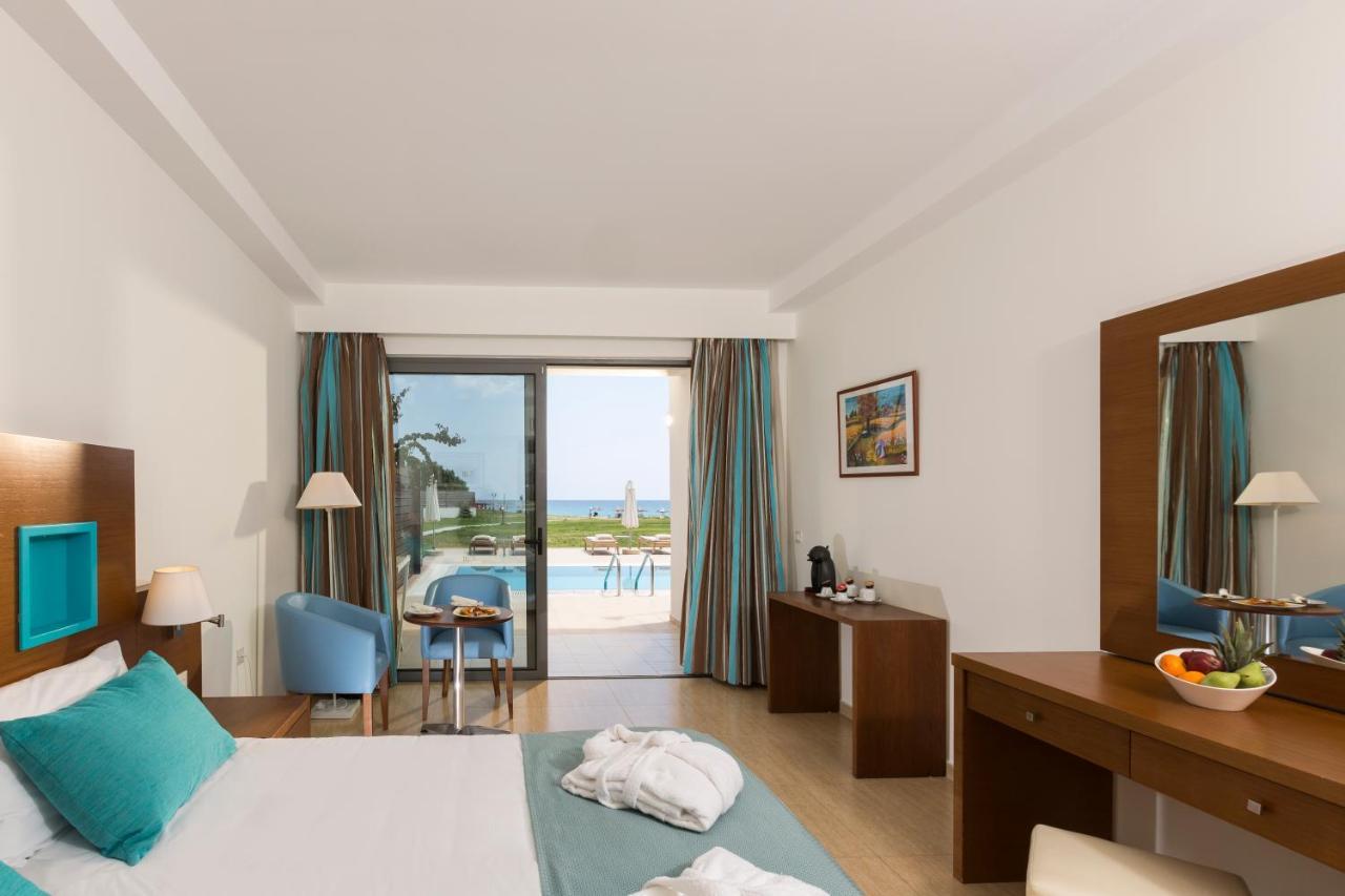 Asterias Beach Resort 아판토우 외부 사진