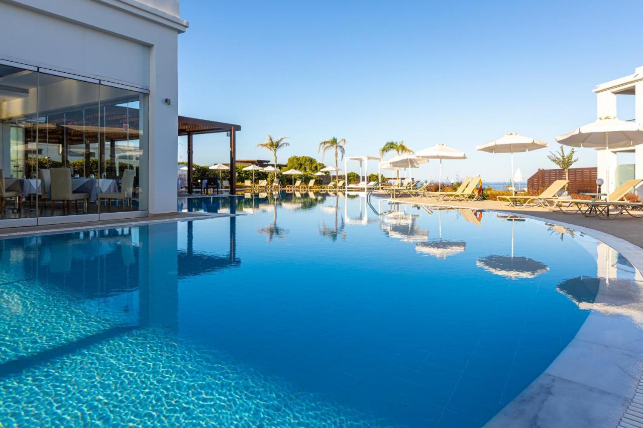 Asterias Beach Resort 아판토우 외부 사진