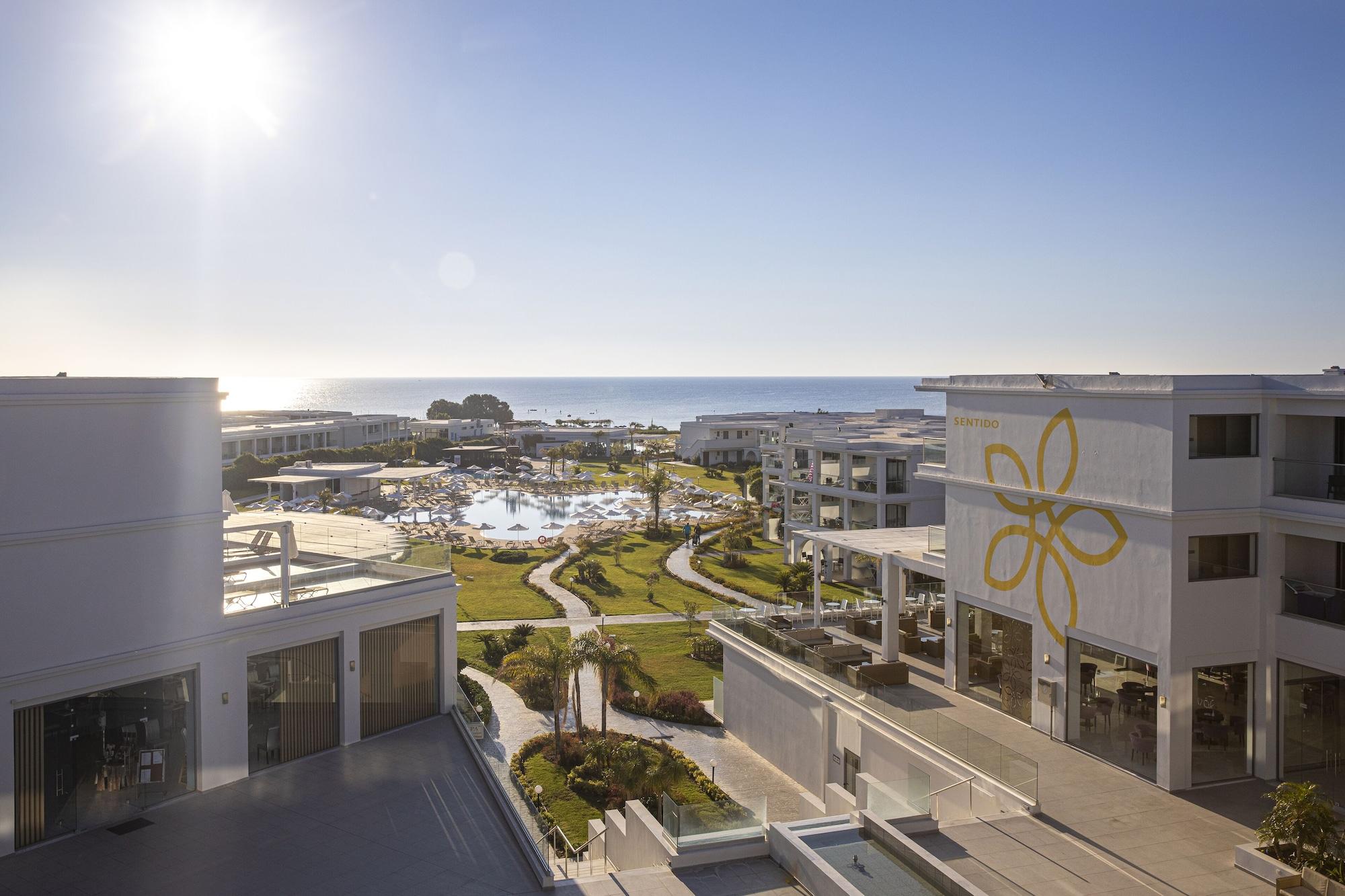 Asterias Beach Resort 아판토우 외부 사진