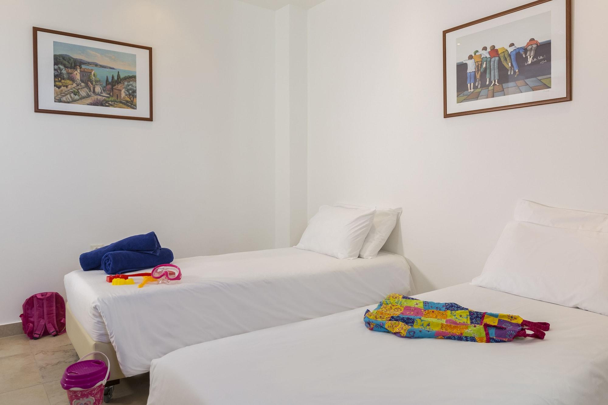 Asterias Beach Resort 아판토우 외부 사진