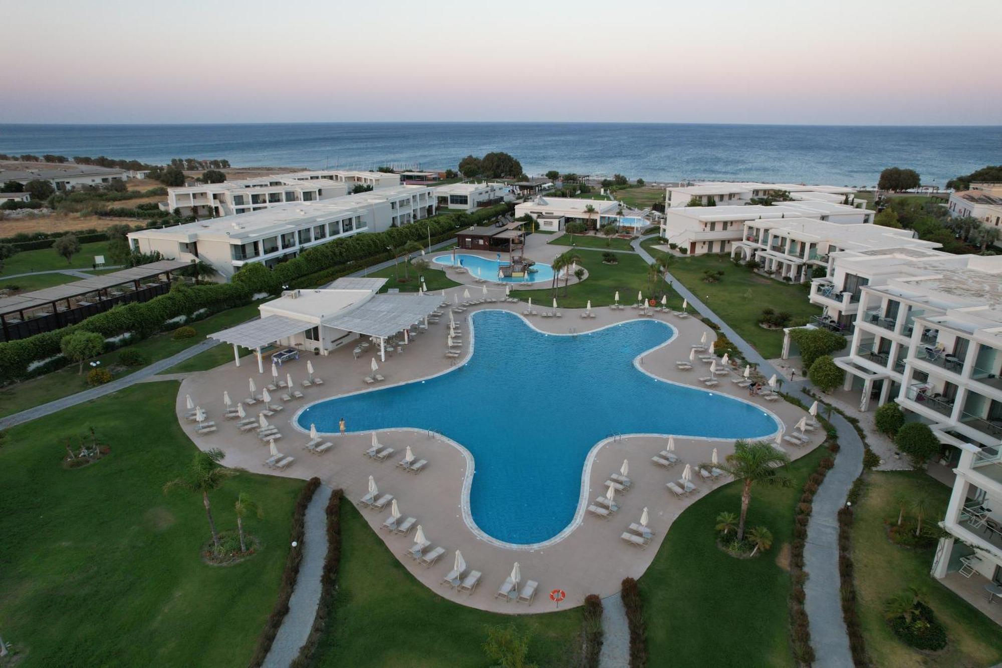 Asterias Beach Resort 아판토우 외부 사진