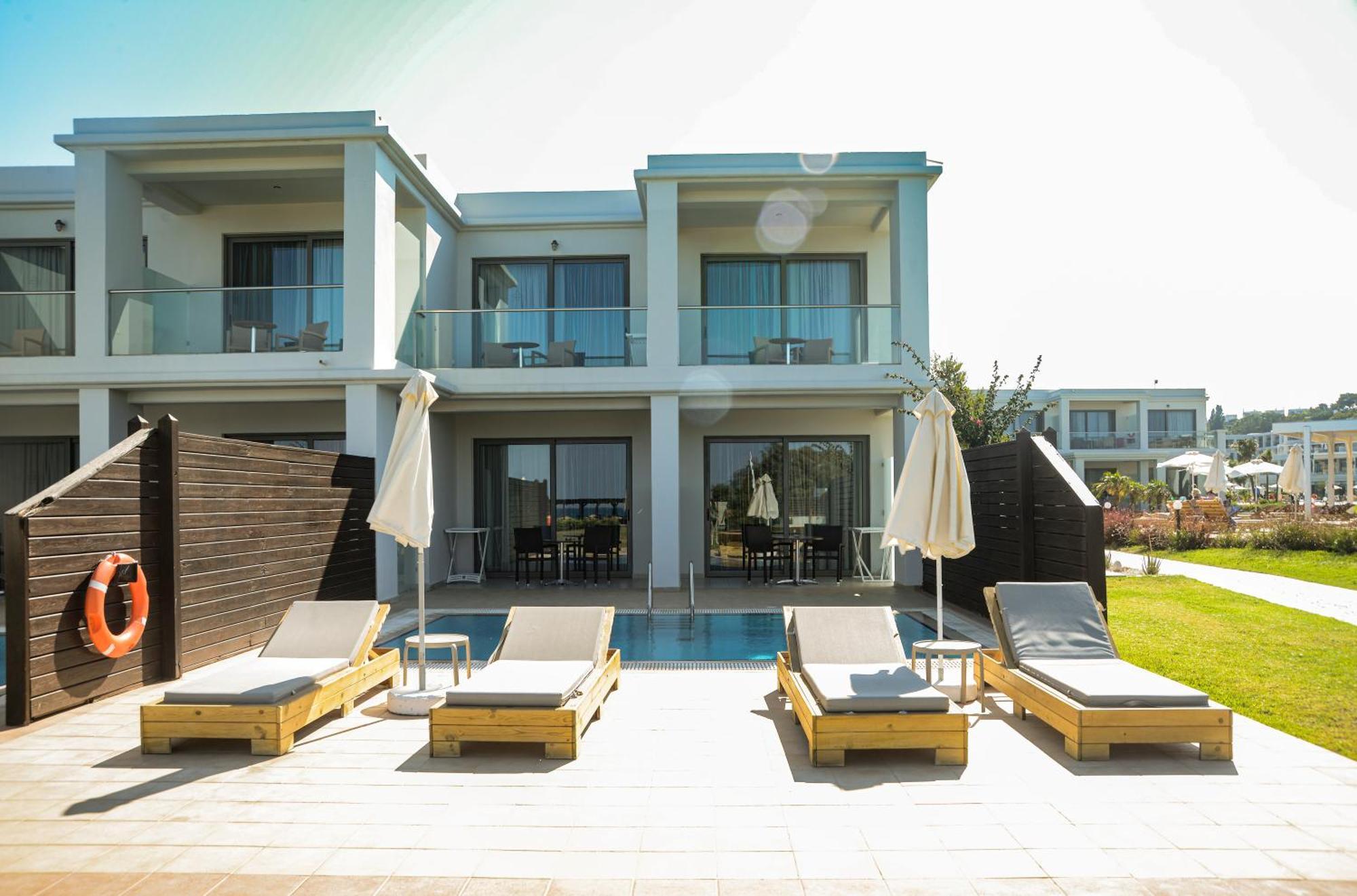 Asterias Beach Resort 아판토우 외부 사진